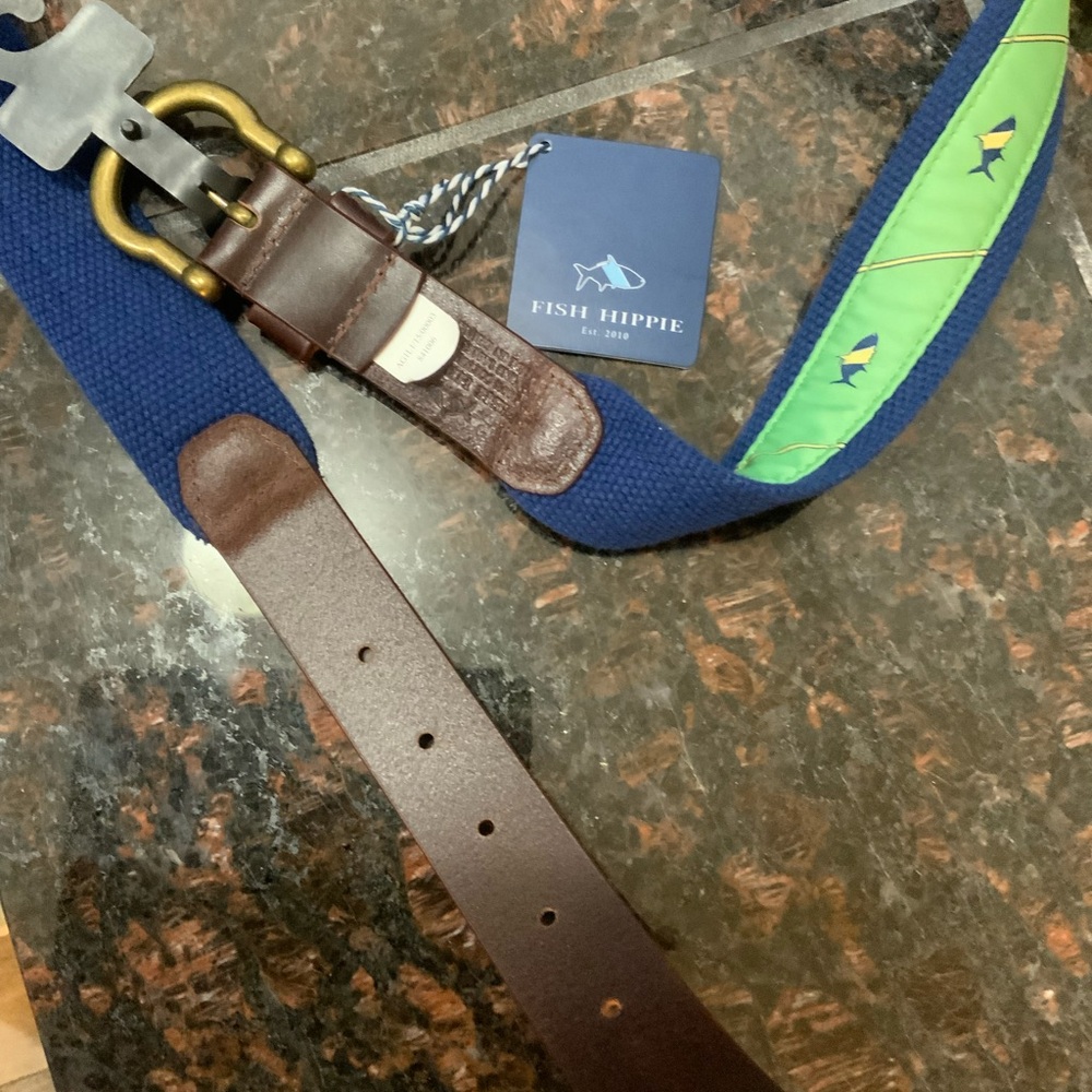 Elegant Green and Brown Leather Belt